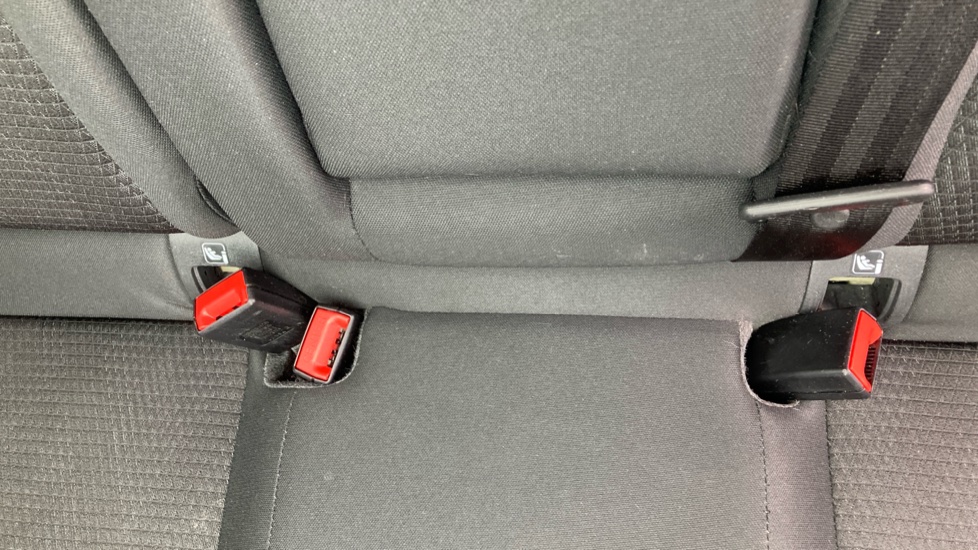 Nissan Qashqai 1.3 DiG-T MH 158 N-Connecta 5dr Xtronic Petrol Hatchback - Image 17