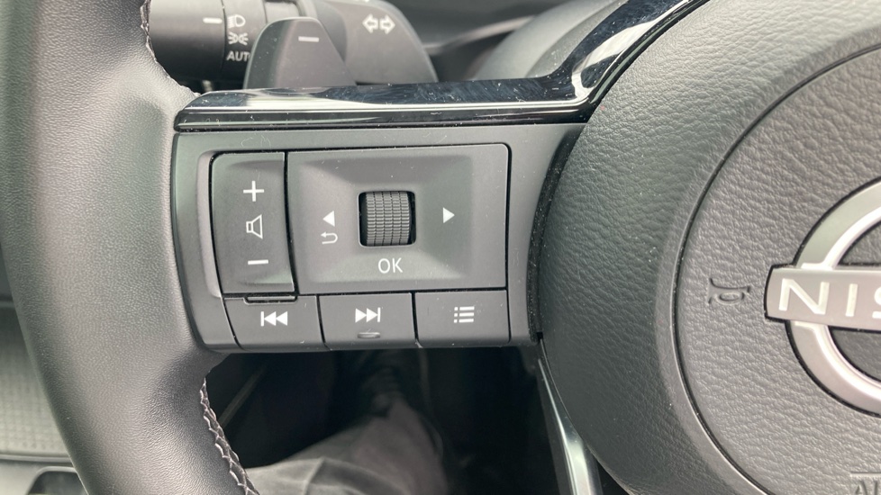 Nissan Qashqai 1.3 DiG-T MH 158 N-Connecta 5dr Xtronic Petrol Hatchback - Image 33