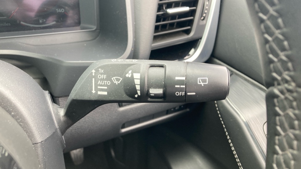 Nissan Qashqai 1.3 DiG-T MH 158 N-Connecta 5dr Xtronic Petrol Hatchback - Image 36