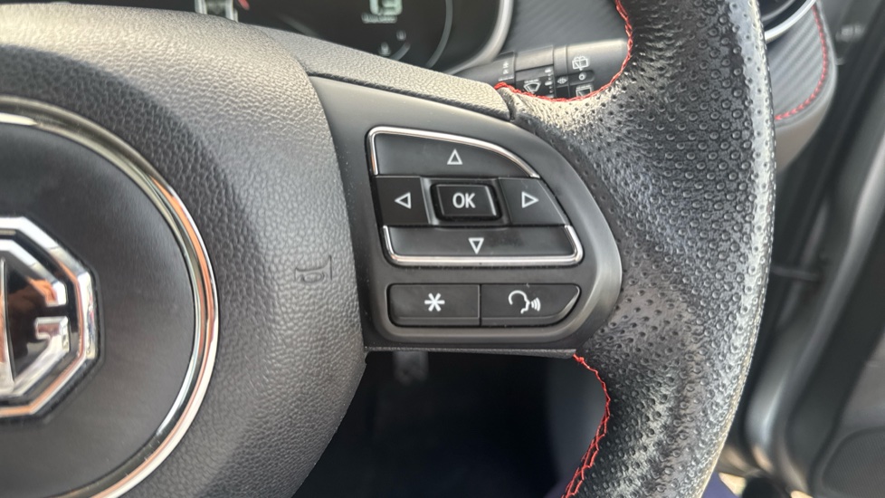 MG ZS 1.0T GDi Exclusive 5dr DCT Petrol Hatchback - Image 34