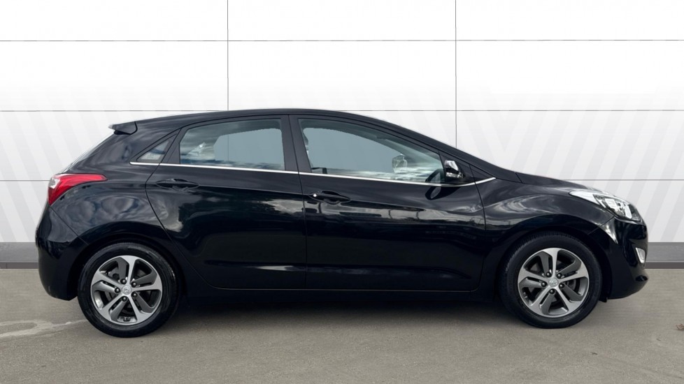 Hyundai i30 1.6 SE Nav 5dr Auto Petrol Hatchback - Image 5