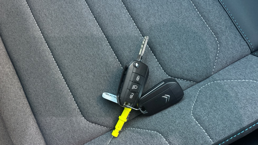 Citroen C4 1.2 PureTech [130] Plus 5dr Petrol Hatchback - Image 20