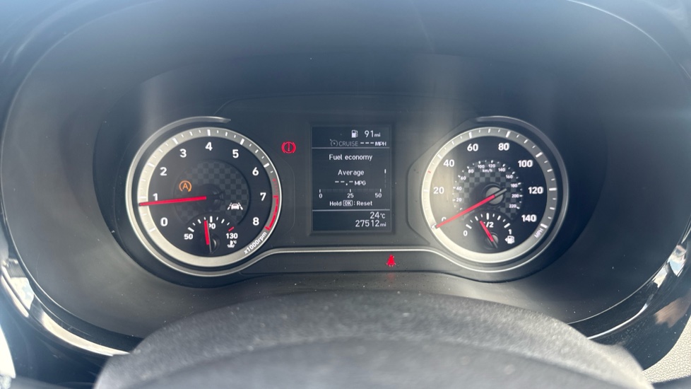 Hyundai i10 1.0 MPi Premium 5dr Petrol Hatchback - Image 18