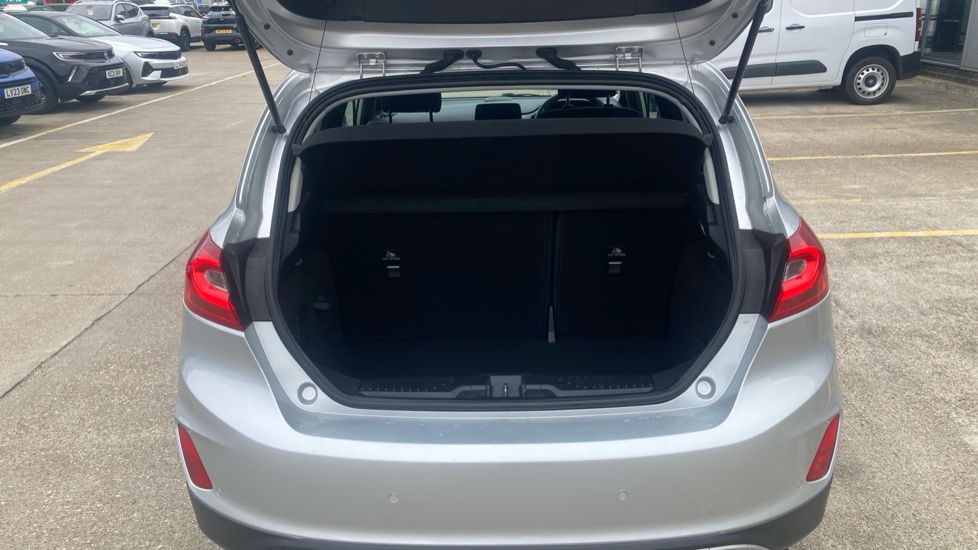 Ford Fiesta 1.0 EcoBoost Active 1 5dr Petrol Hatchback - Image 4