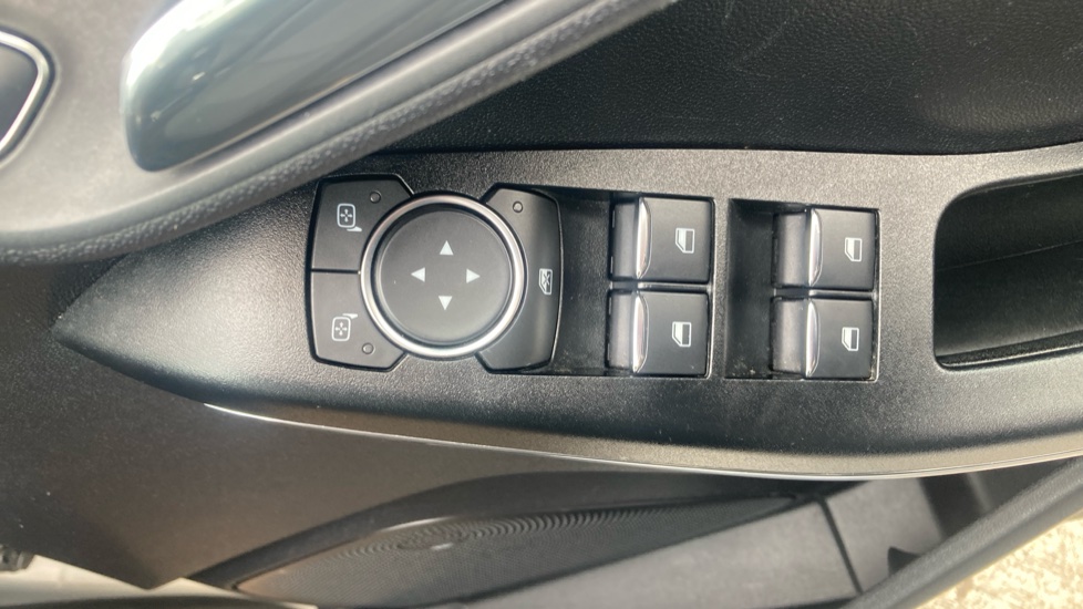 Ford Fiesta 1.0 EcoBoost Active 1 5dr Petrol Hatchback - Image 28