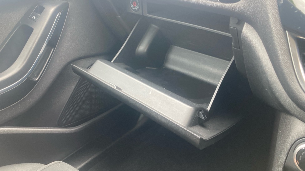 Ford Fiesta 1.0 EcoBoost Active 1 5dr Petrol Hatchback - Image 42