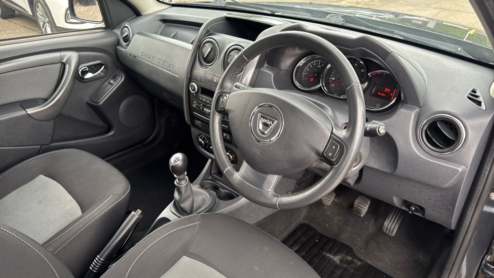 Dacia Duster 1.5 dCi 110 Laureate 5dr Diesel Estate - Image 11