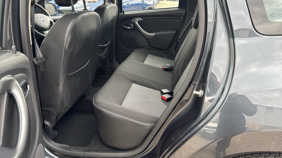 Dacia Duster 1.5 dCi 110 Laureate 5dr Diesel Estate - Image 16
