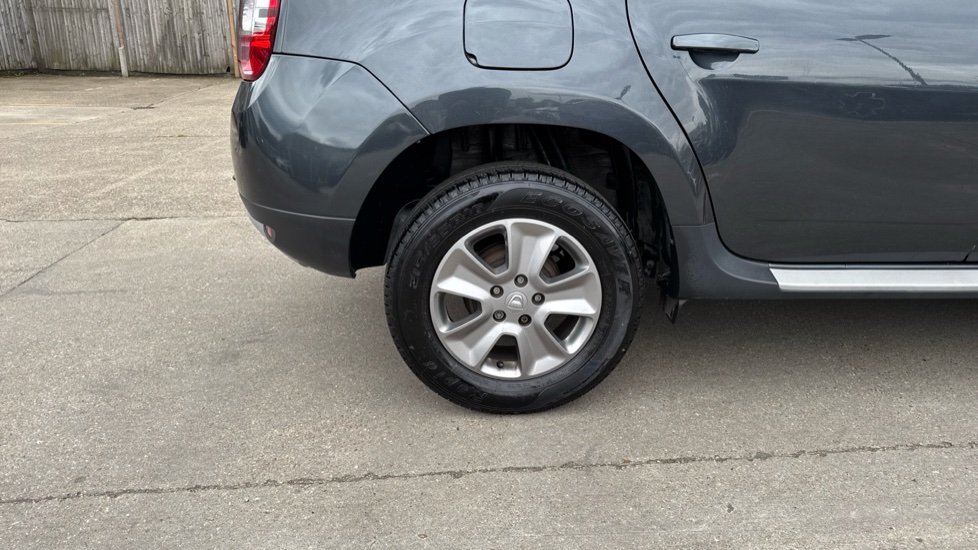 Dacia Duster 1.5 dCi 110 Laureate 5dr Diesel Estate - Image 36