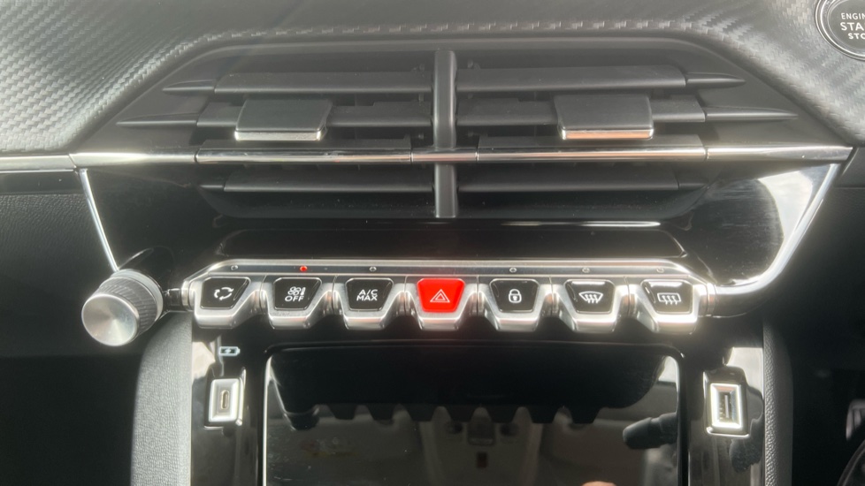 Peugeot 208 1.2 PureTech 100 Allure Premium 5dr Petrol Hatchback - Image 23