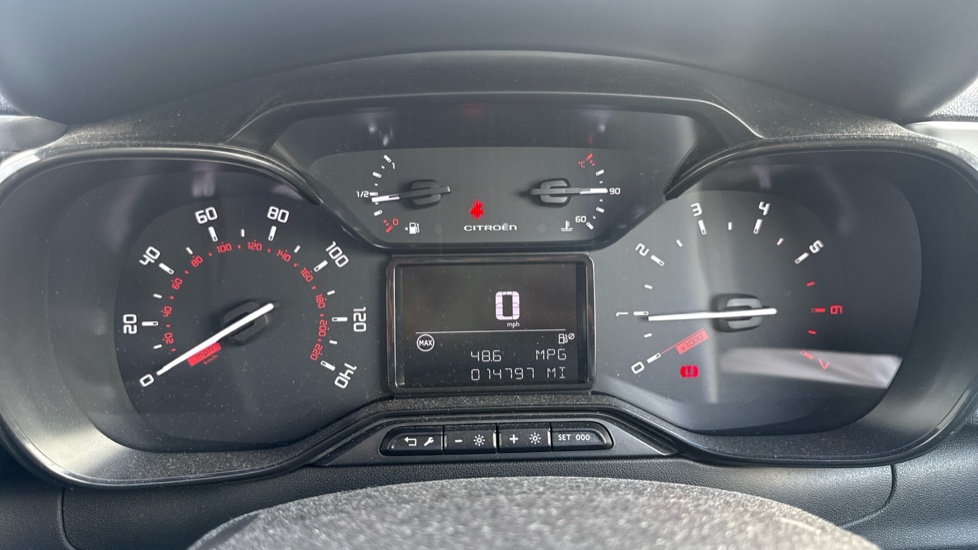 Citroen C3 1.2 PureTech 83 Feel 5dr Petrol Hatchback - Image 18