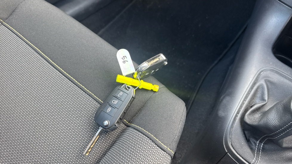 Citroen C3 1.2 PureTech 83 Feel 5dr Petrol Hatchback - Image 20