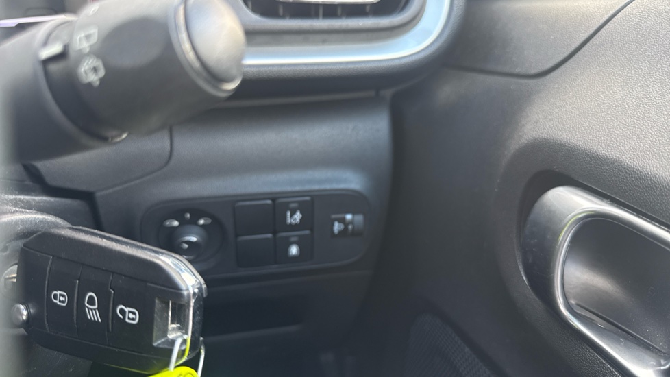 Citroen C3 1.2 PureTech 83 Feel 5dr Petrol Hatchback - Image 24