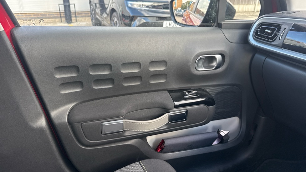Citroen C3 1.2 PureTech 83 Feel 5dr Petrol Hatchback - Image 28