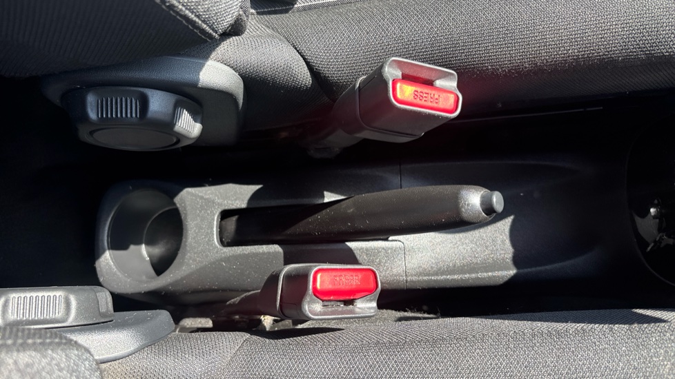 Peugeot 108 1.0 72 Allure 5dr Petrol Hatchback - Image 38