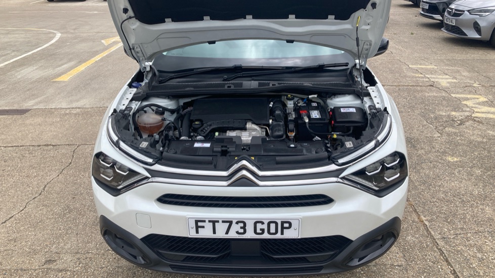 Citroen C4 1.2 PureTech You 5dr Petrol Hatchback - Image 8