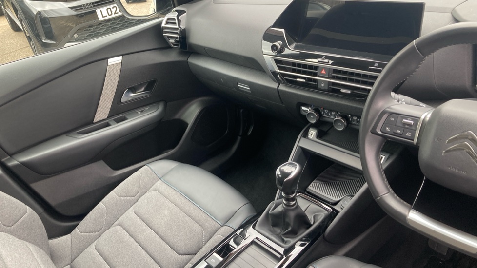 Citroen C4 1.2 PureTech You 5dr Petrol Hatchback - Image 14