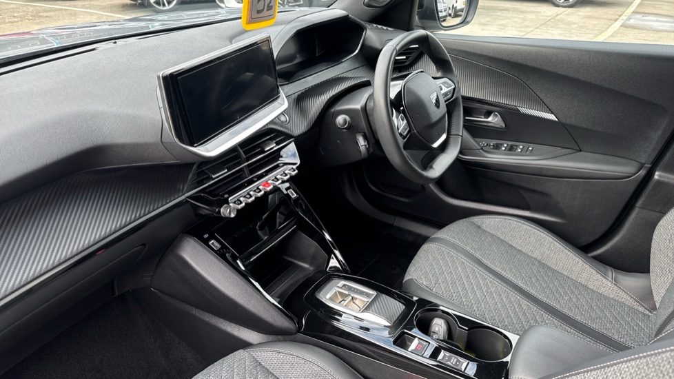 Peugeot 2008 100kW Allure 50kWh 5dr Auto Electric Estate - Image 9
