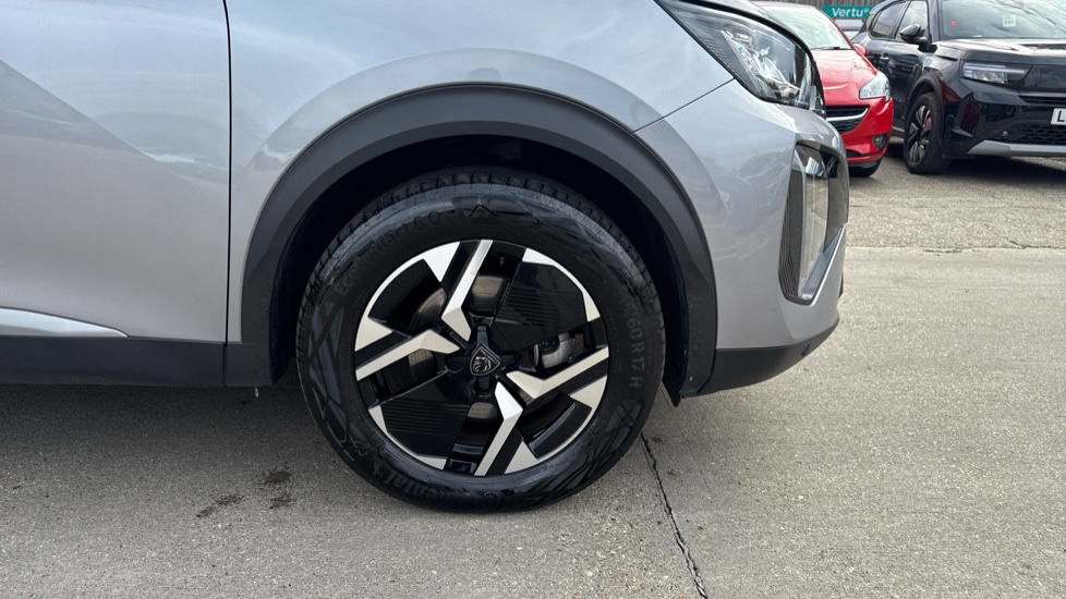 Peugeot 2008 100kW Allure 50kWh 5dr Auto Electric Estate - Image 22