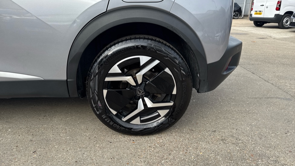 Peugeot 2008 100kW Allure 50kWh 5dr Auto Electric Estate - Image 24