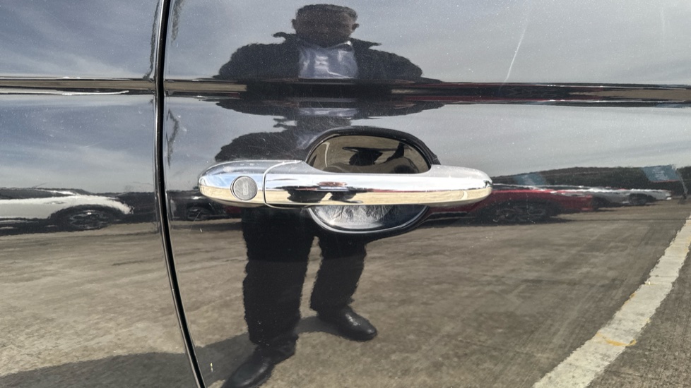 Fiat 500 1.0 Mild Hybrid 2dr Petrol Convertible - Image 37
