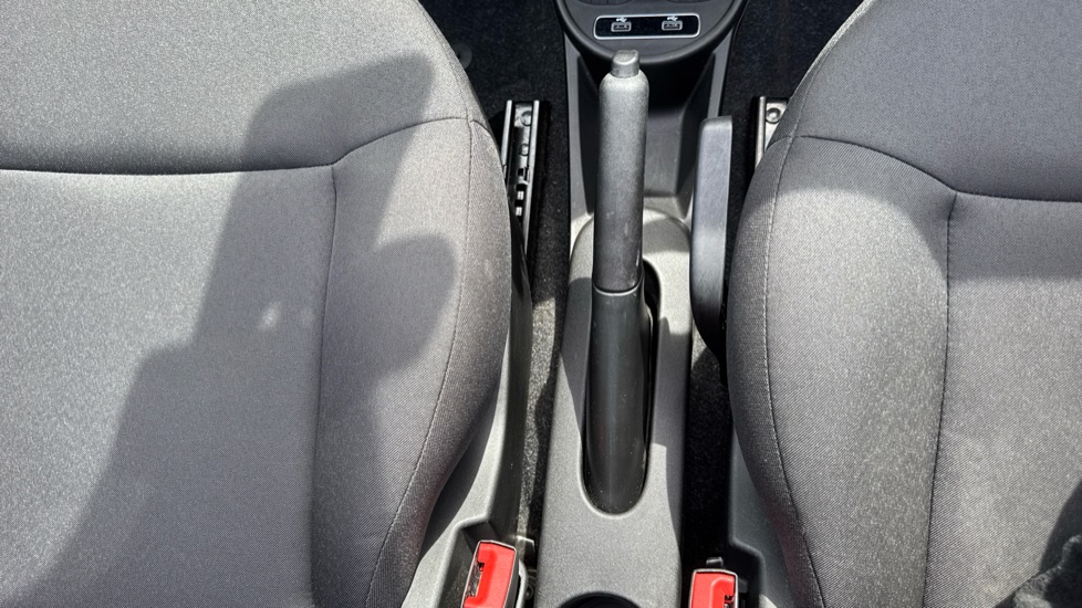 Fiat 500 1.0 Mild Hybrid 2dr Petrol Convertible - Image 41