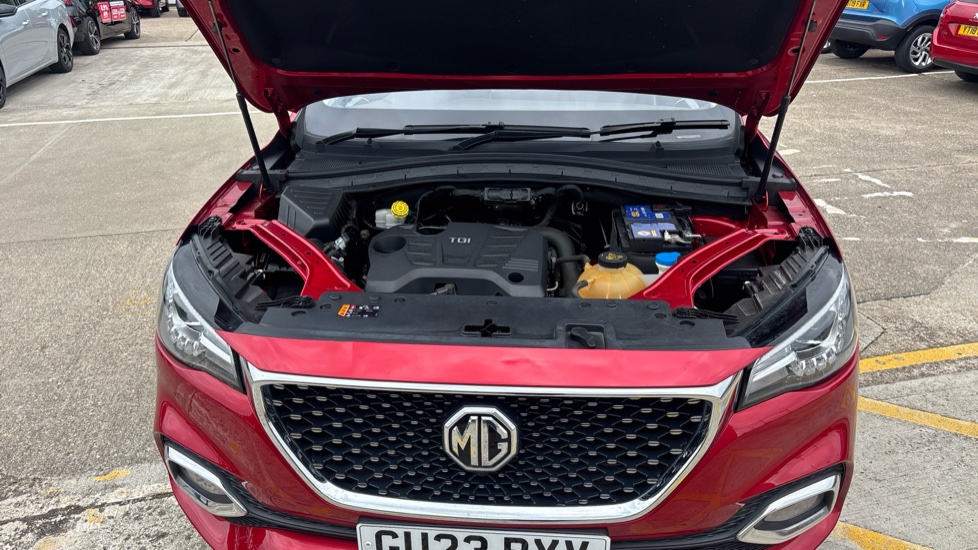 MG HS 1.5 T-GDI Excite 5dr DCT Petrol Hatchback - Image 8