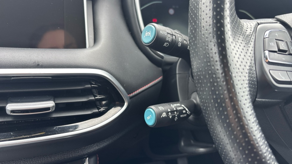 MG HS 1.5 T-GDI Excite 5dr DCT Petrol Hatchback - Image 24