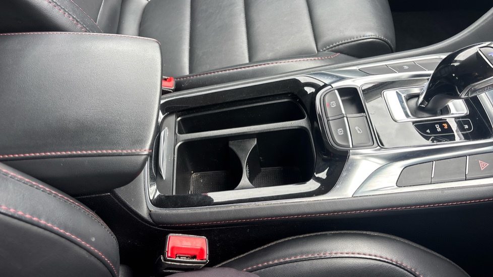 MG HS 1.5 T-GDI Excite 5dr DCT Petrol Hatchback - Image 39