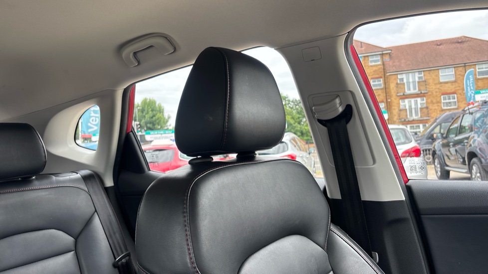 MG HS 1.5 T-GDI Excite 5dr DCT Petrol Hatchback - Image 43