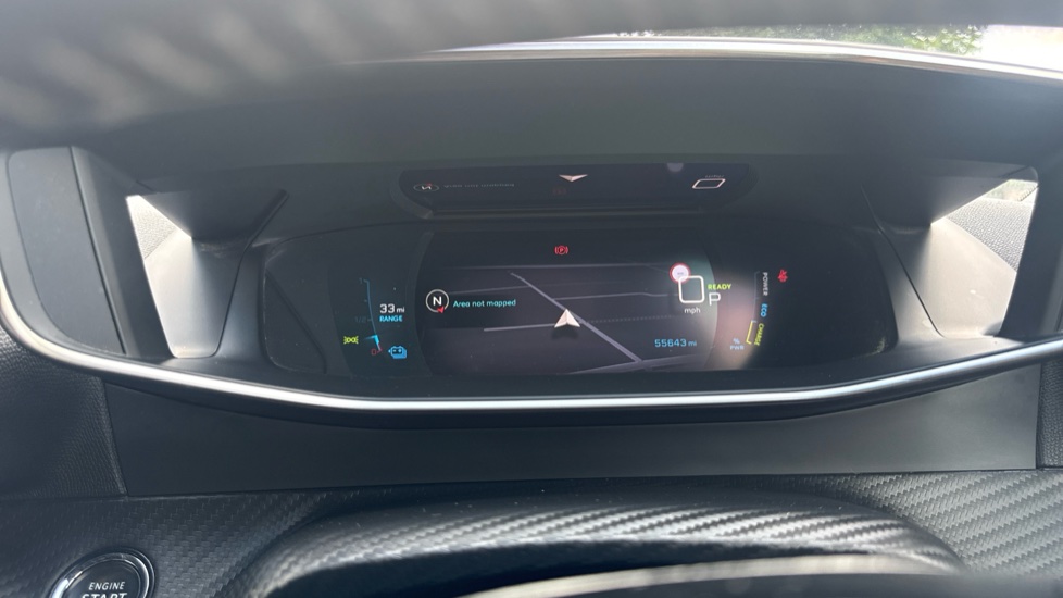 Peugeot 2008 100kW Allure Premium+ 50kWh 5dr Auto Electric Estate - Image 18
