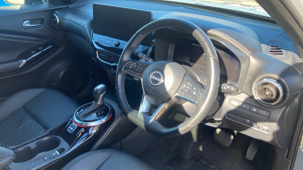 Nissan Juke 1.0 DiG-T Tekna 5dr DCT Petrol Hatchback - Image 11