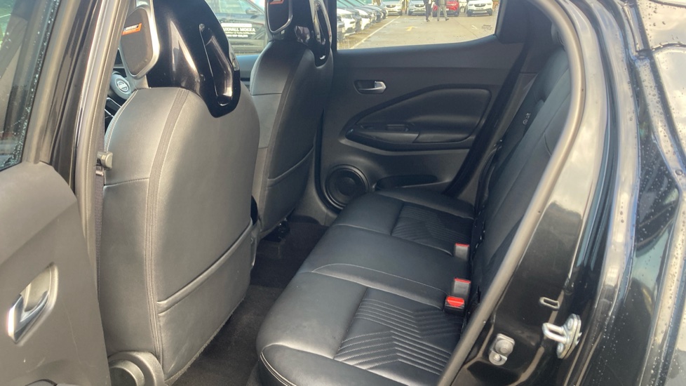 Nissan Juke 1.0 DiG-T Tekna 5dr DCT Petrol Hatchback - Image 16
