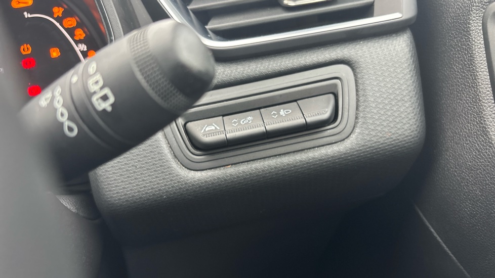 Renault Clio 1.6 E-TECH full hybrid 145 Evolution 5dr Auto Hybrid Hatchback - Image 30