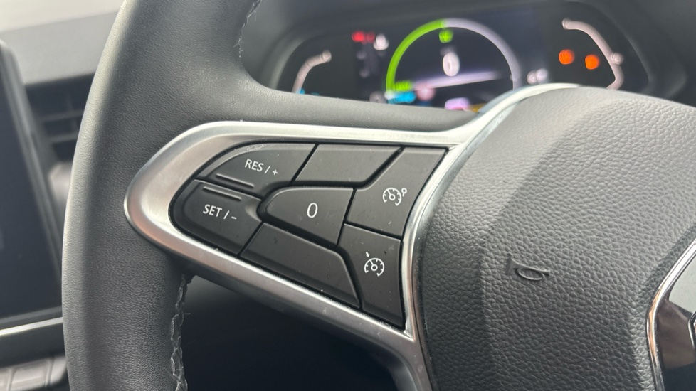 Renault Clio 1.6 E-TECH full hybrid 145 Evolution 5dr Auto Hybrid Hatchback - Image 41