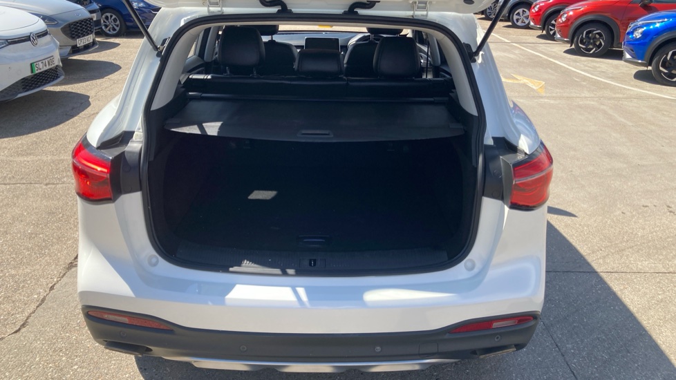 MG HS 1.5 T-GDI Excite 5dr DCT Petrol Hatchback - Image 4