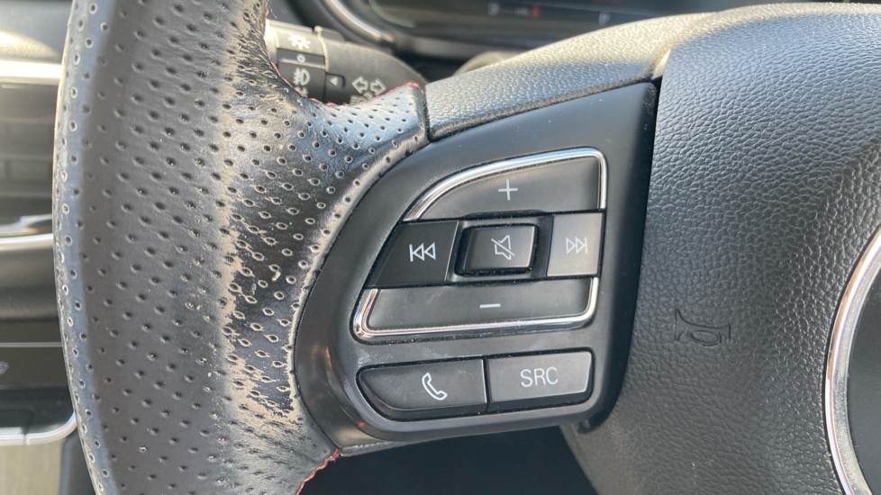MG HS 1.5 T-GDI Excite 5dr DCT Petrol Hatchback - Image 21
