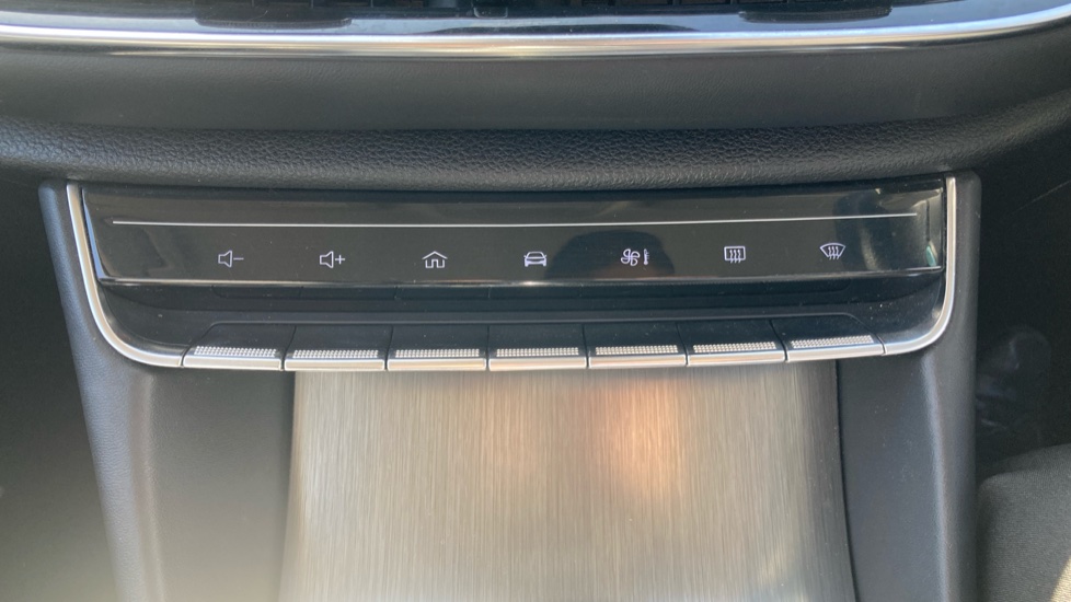 MG HS 1.5 T-GDI Excite 5dr DCT Petrol Hatchback - Image 25