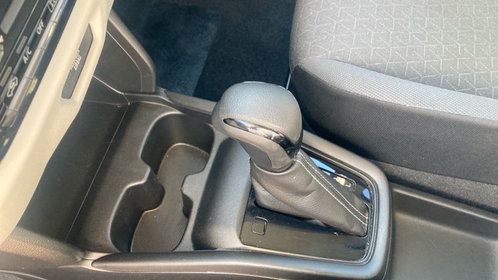 Suzuki Swift 1.2 Mild Hybrid Motion 5dr CVT Petrol Hatchback - Image 13
