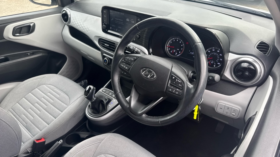 Hyundai i10 1.2 MPi Premium 5dr Auto Petrol Hatchback - Image 11
