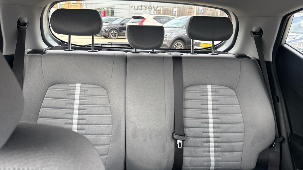 Hyundai i10 1.2 MPi Premium 5dr Auto Petrol Hatchback - Image 15