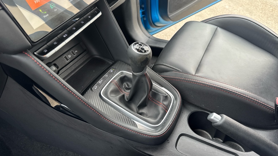 MG ZS 1.5 VTi-TECH Exclusive 5dr Petrol Hatchback - Image 13