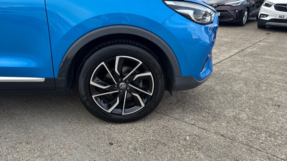 MG ZS 1.5 VTi-TECH Exclusive 5dr Petrol Hatchback - Image 25