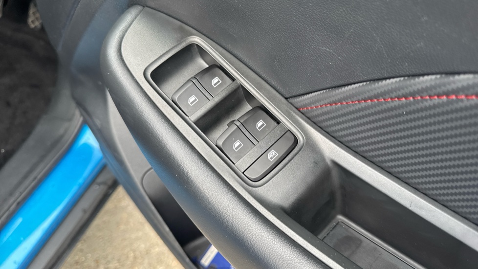 MG ZS 1.5 VTi-TECH Exclusive 5dr Petrol Hatchback - Image 31