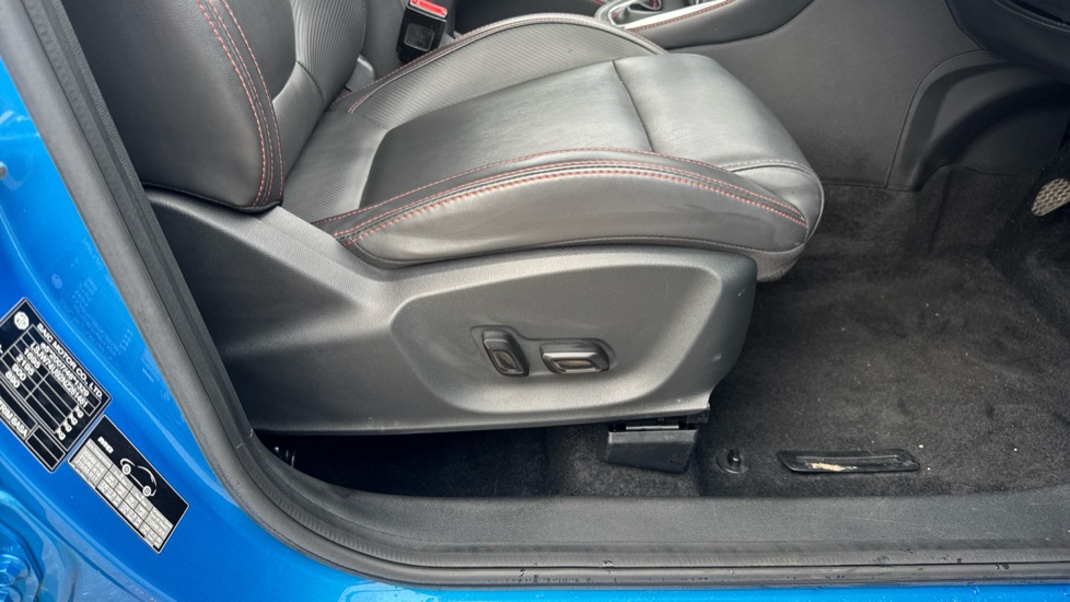 MG ZS 1.5 VTi-TECH Exclusive 5dr Petrol Hatchback - Image 36