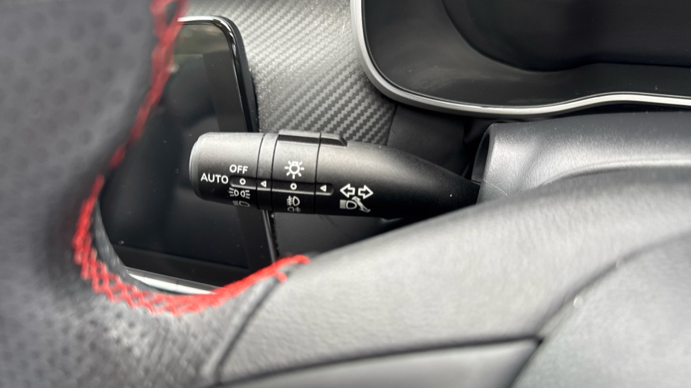 MG ZS 1.5 VTi-TECH Exclusive 5dr Petrol Hatchback - Image 37