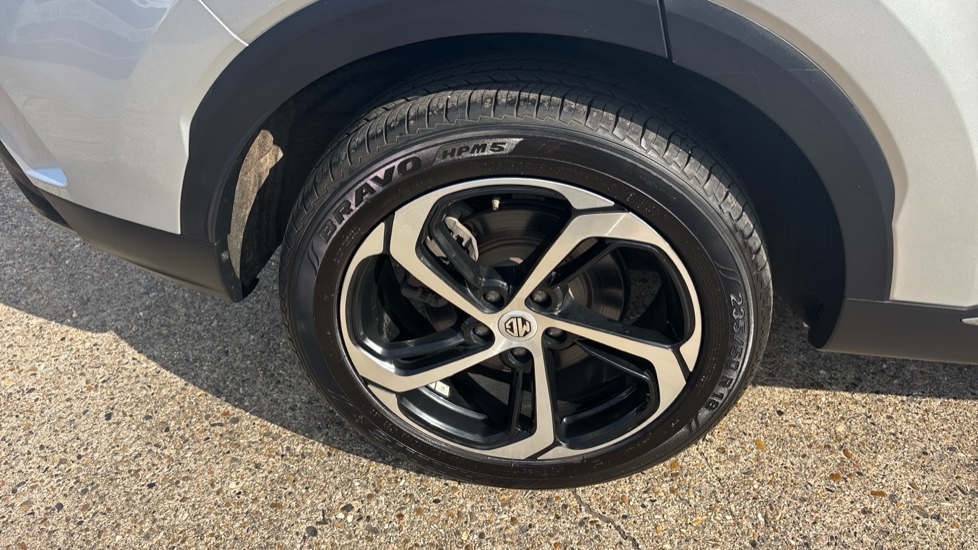 MG HS 1.5 T-GDI PHEV Trophy 5dr Auto Hatchback - Image 22