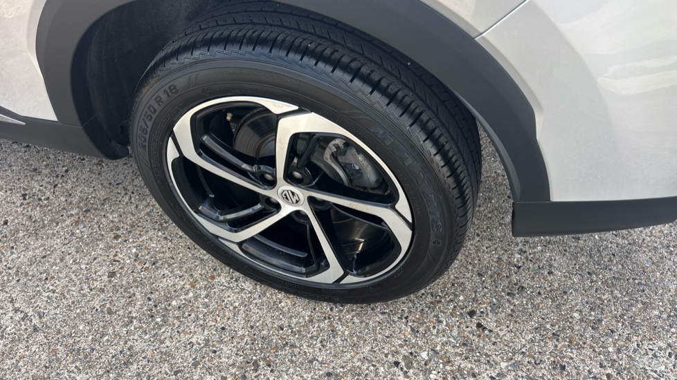 MG HS 1.5 T-GDI PHEV Trophy 5dr Auto Hatchback - Image 32