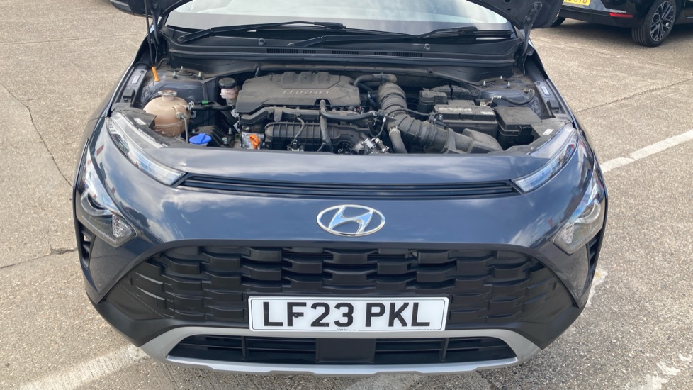 Hyundai BAYON 1.0 TGDi 48V MHEV SE Connect 5dr DCT Petrol Hatchback - Image 8
