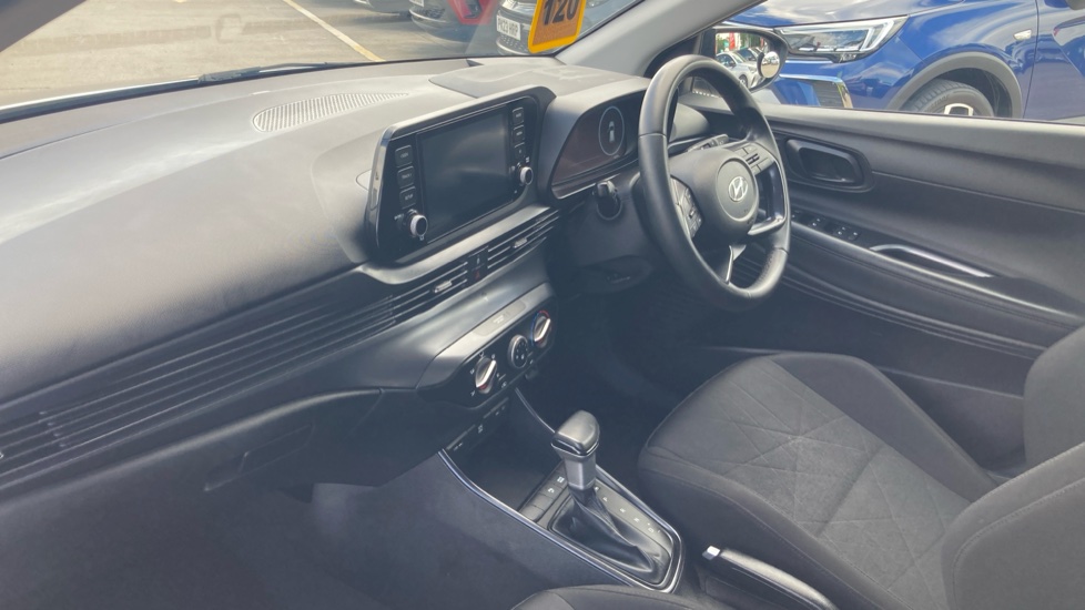 Hyundai BAYON 1.0 TGDi 48V MHEV SE Connect 5dr DCT Petrol Hatchback - Image 9